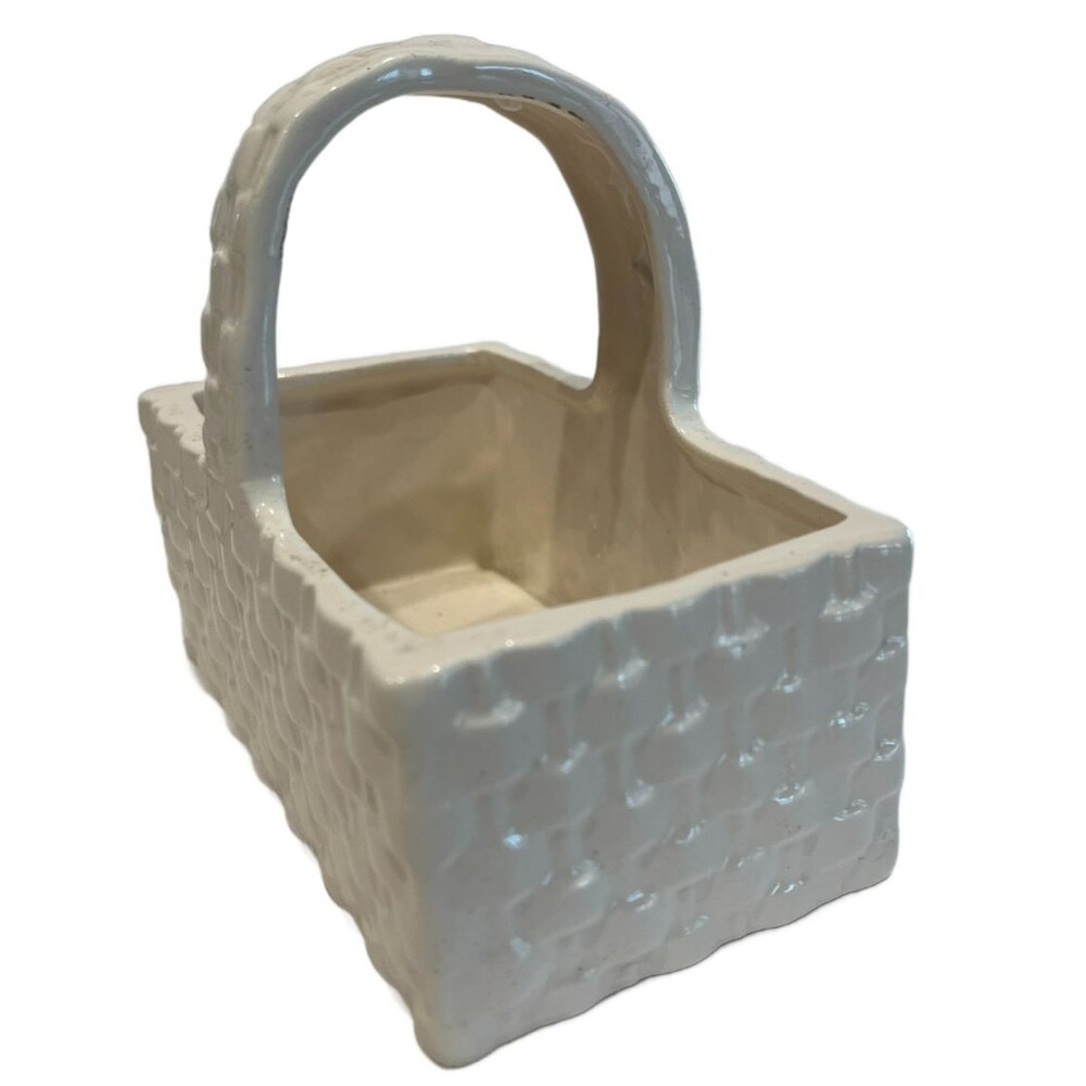 ✨ VTG Takahashi SF White Woven Ceramic Basket Planter ✨